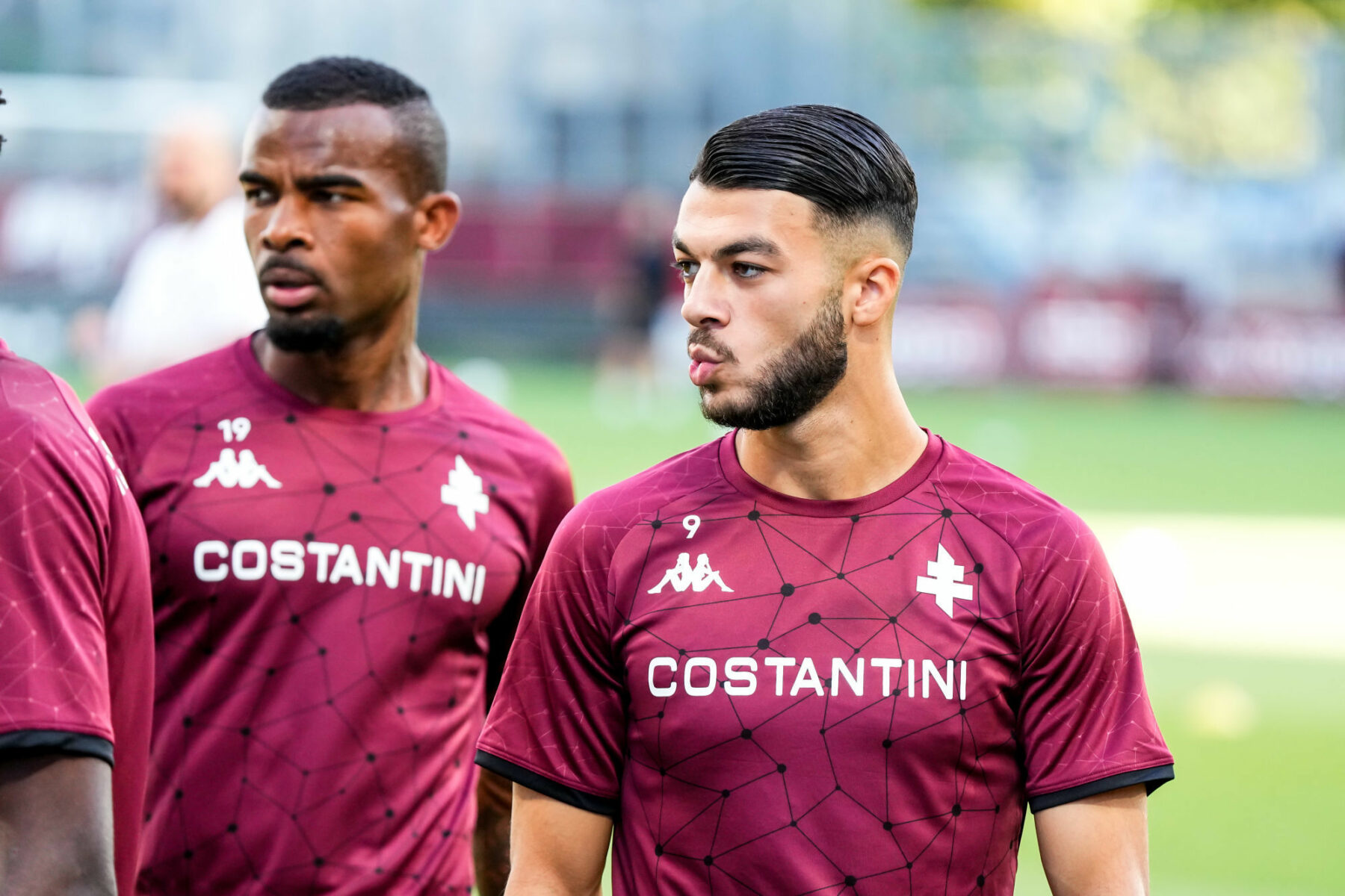  Georges Mikautadze, a Georgian professional footballer who plays as a forward for Ligue 1 club Metz, looks on during a match.